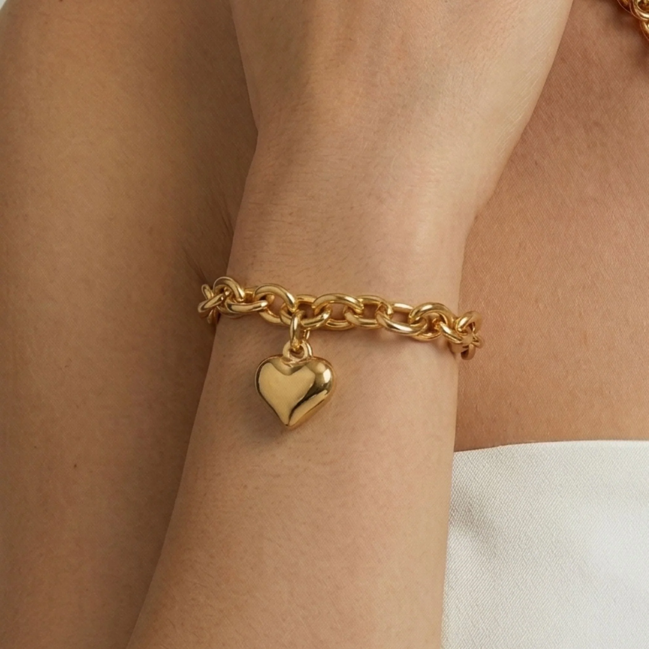 Chloe Heart Chunky Bracelet in Gold