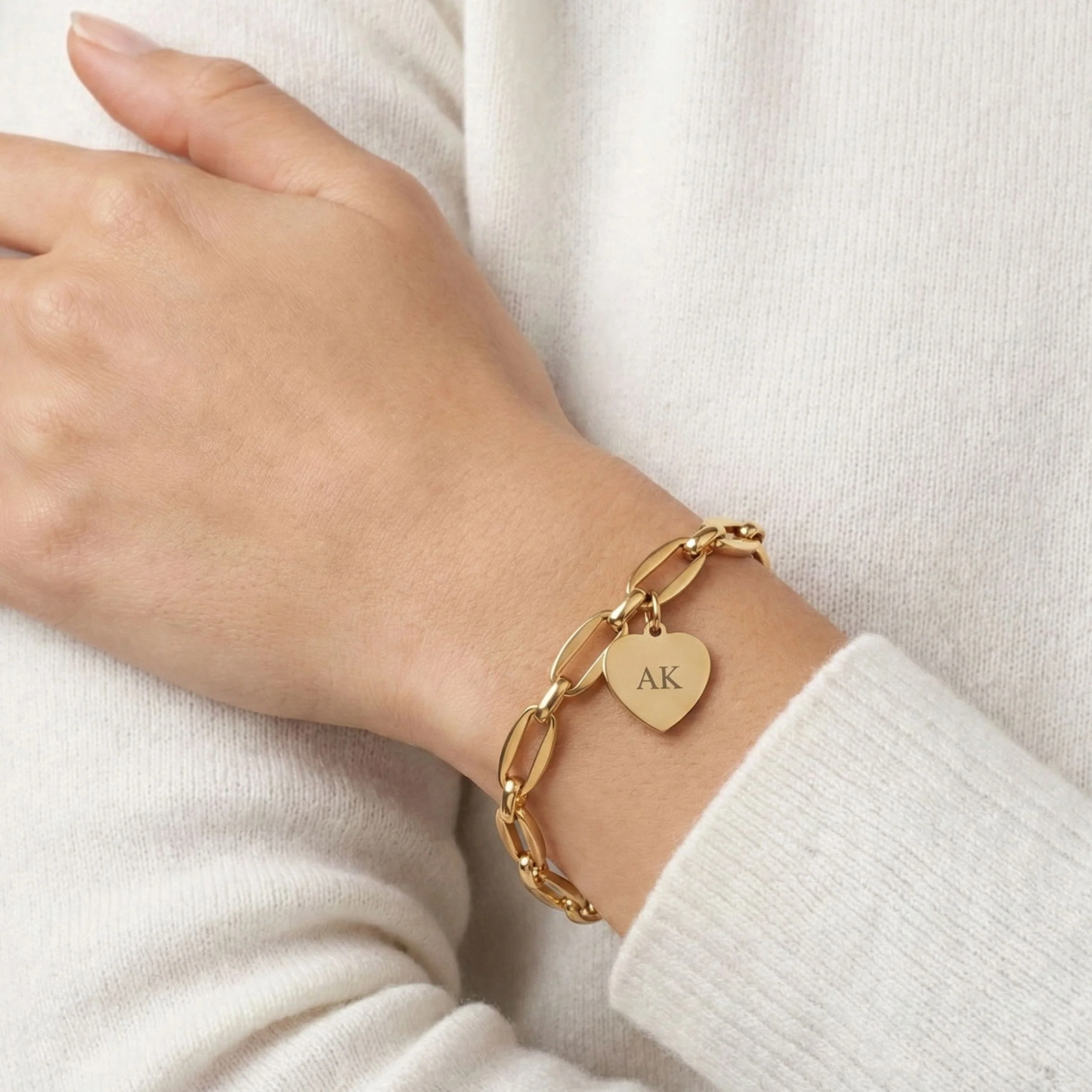 Classic Heart Engravable Long Link Bracelet in Gold - Image 5