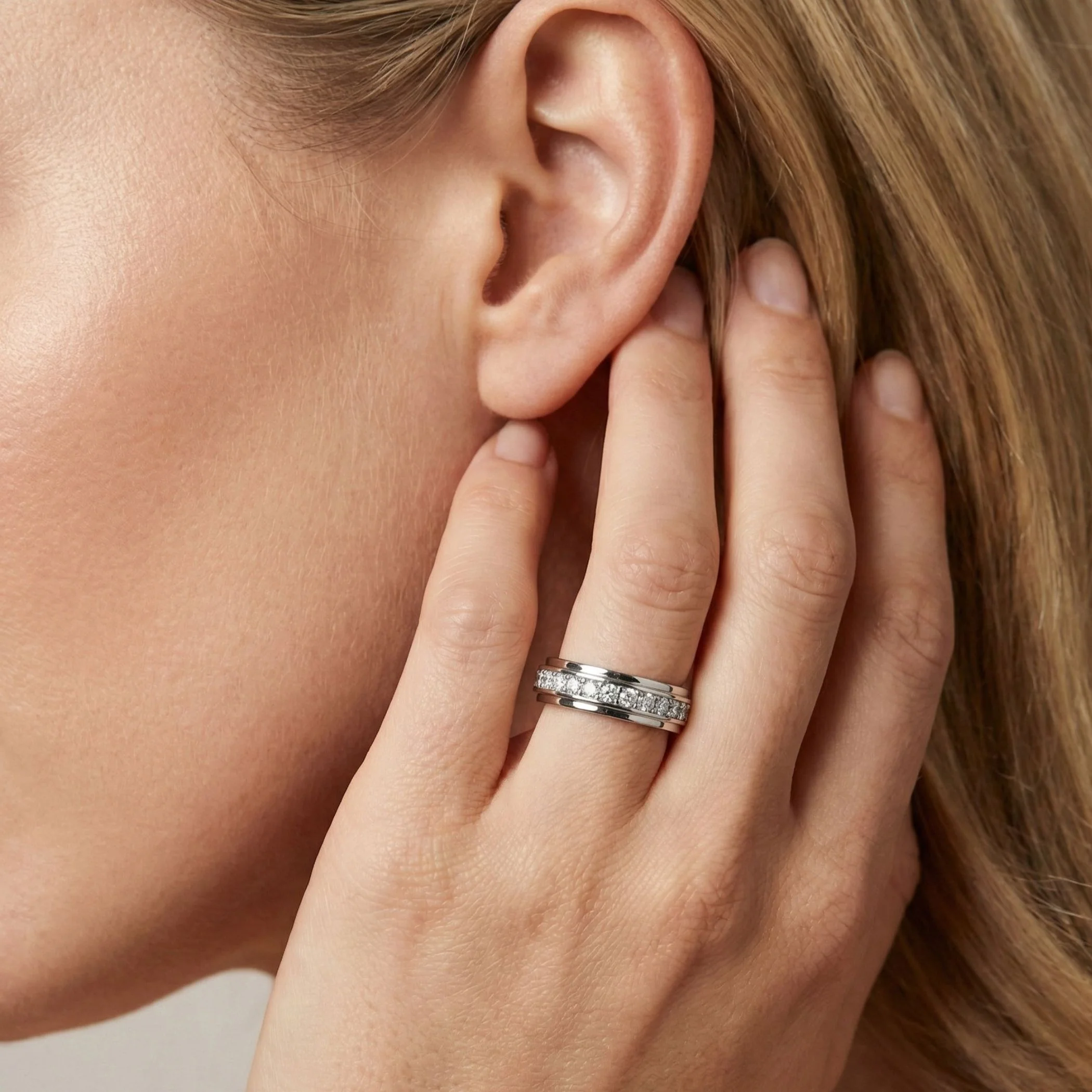 Crystal Halo Spinner Ring - Image 4