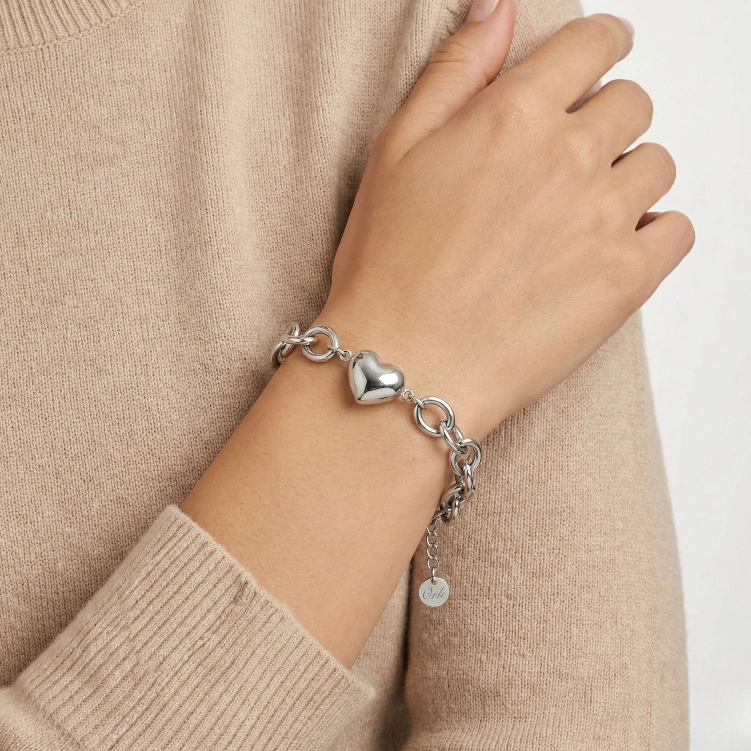 Heart Link Chunky Bracelet in Silver - Image 3