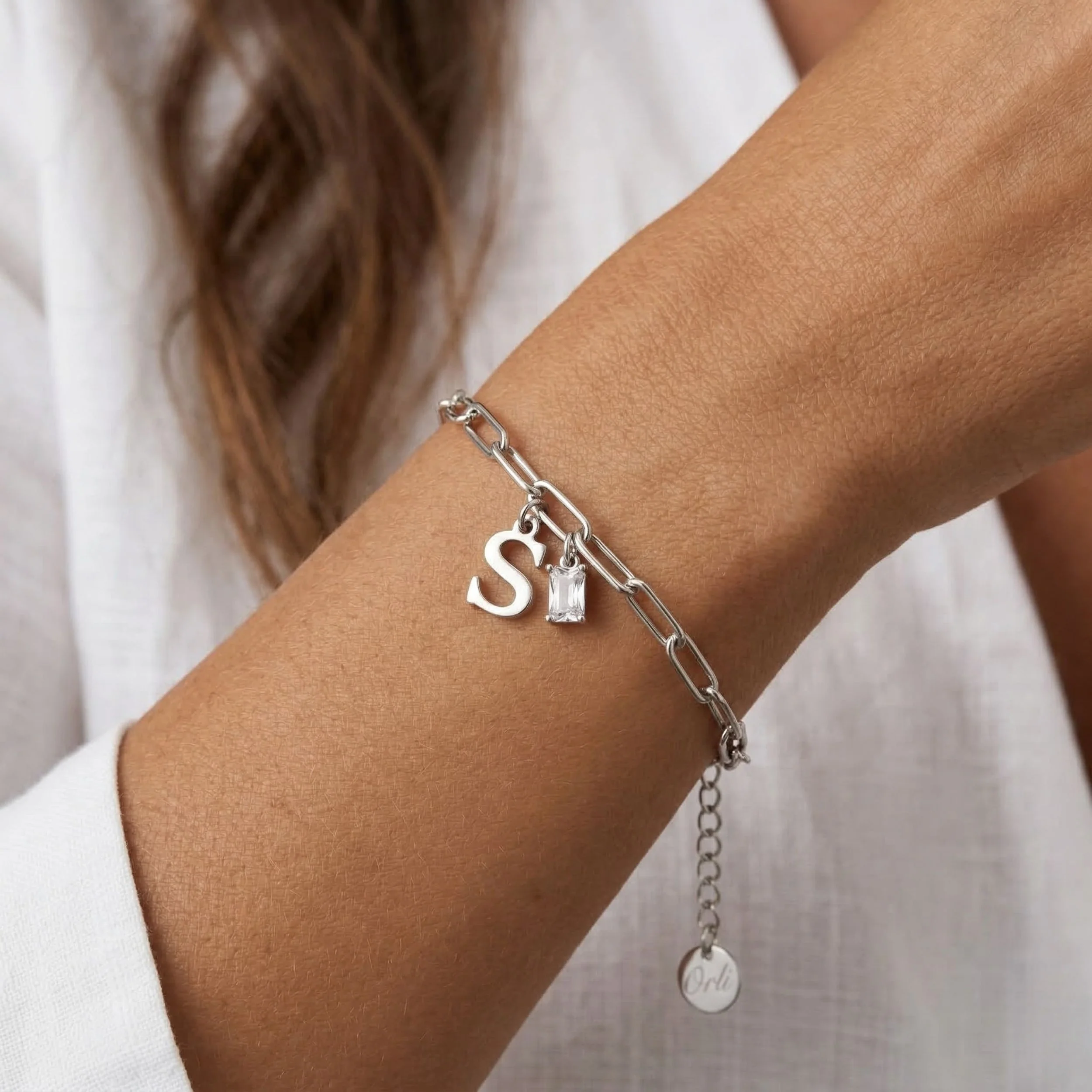 Initial & Birthstone Paperclip Chain Bracelet in Silver - Image 4