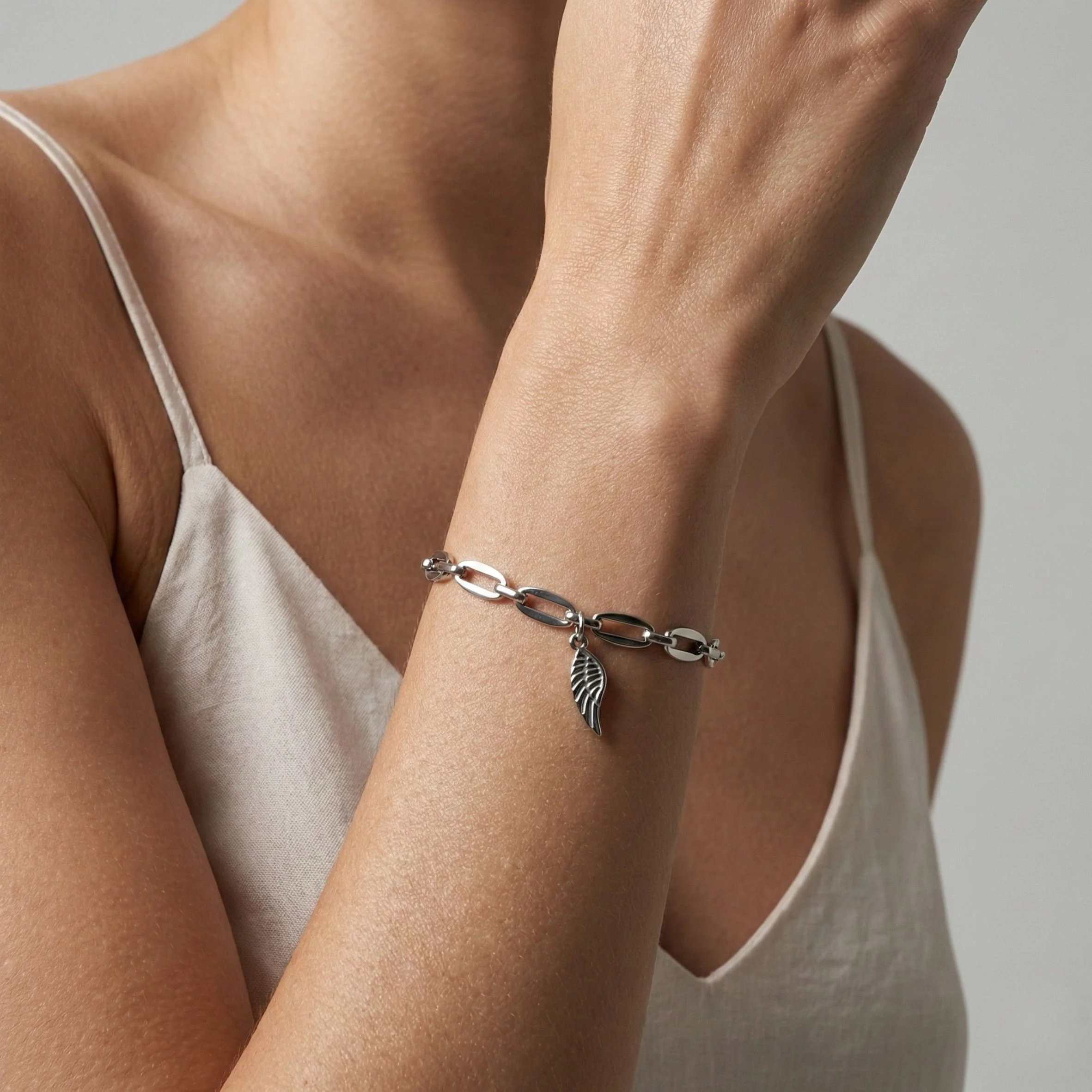 Long Link Angel Wing Bracelet in Silver - Image 4