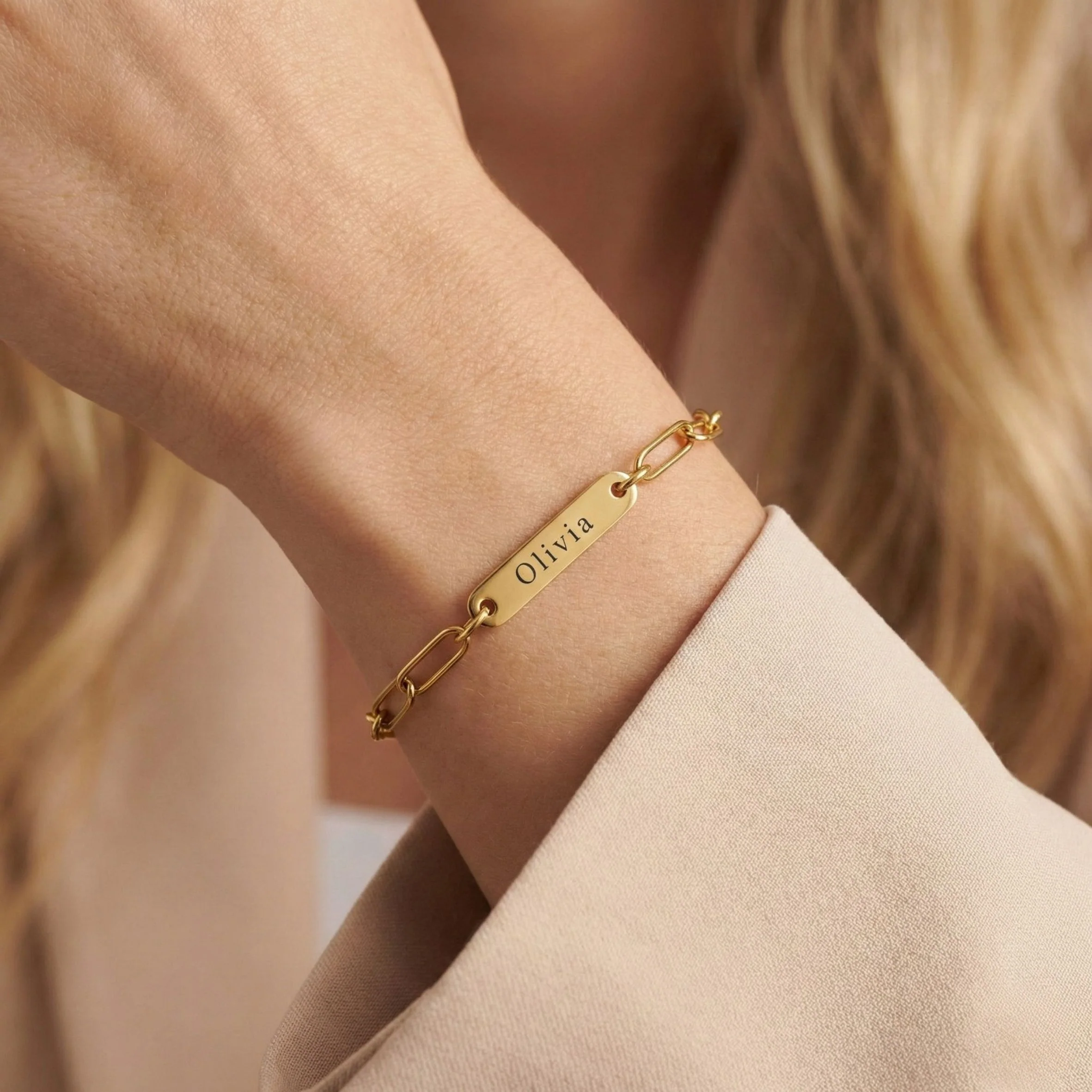 Paperclip Chain Double Name Bracelet in Gold - Image 2
