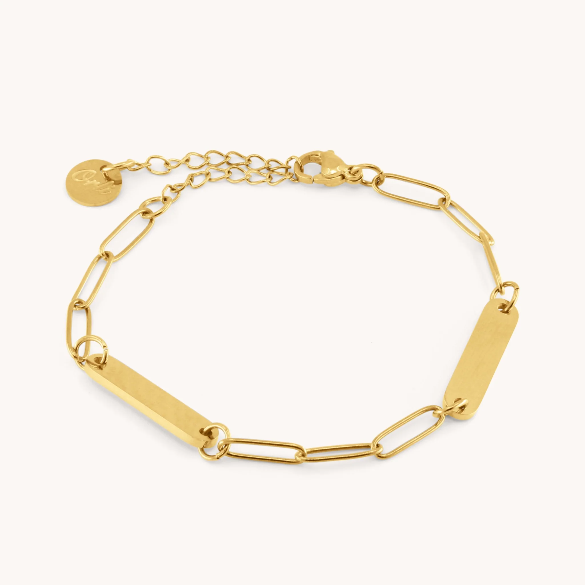 Paperclip Chain Double Name Bracelet in Gold - Image 3