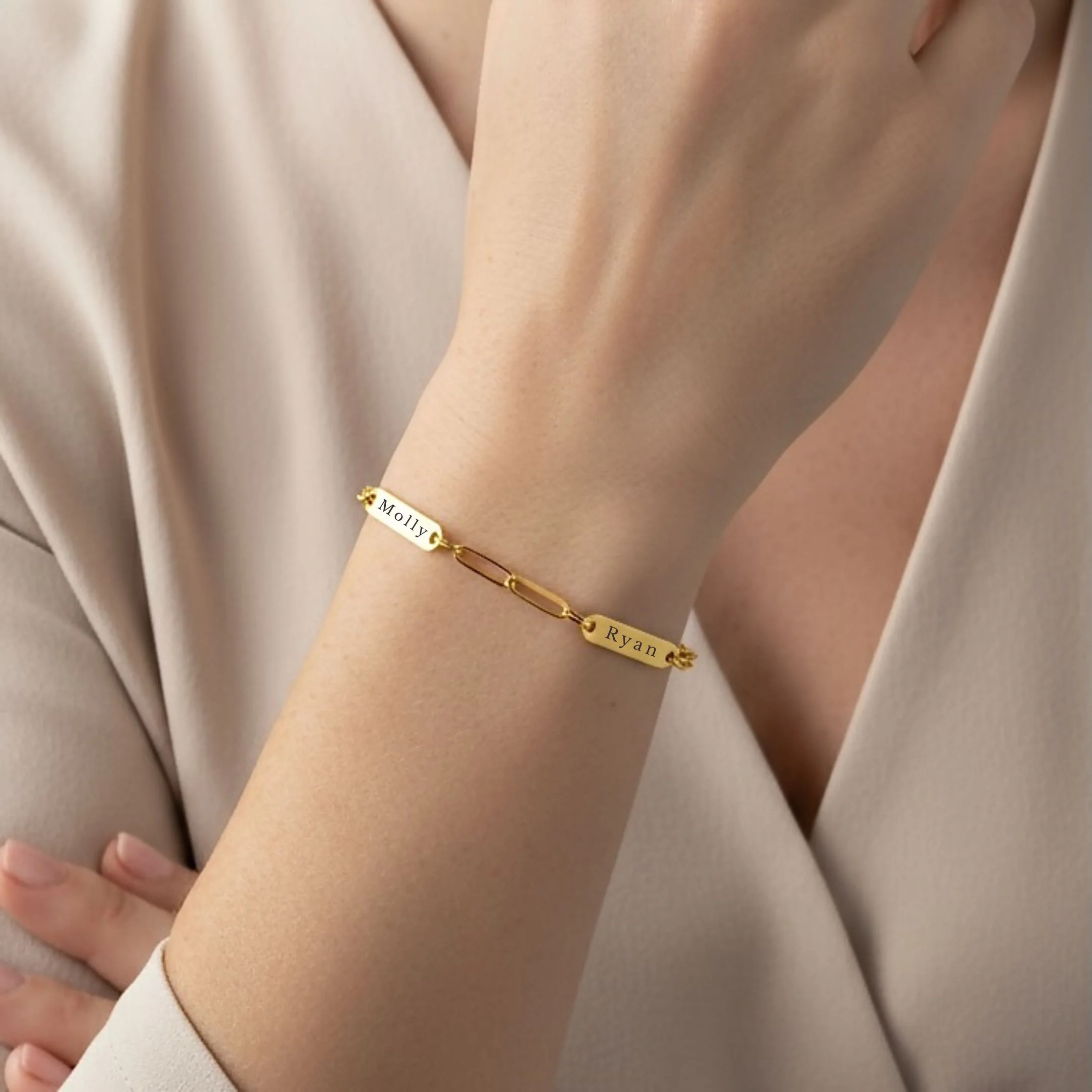 Paperclip Chain Multi Name Bracelet in Gold - Image 3