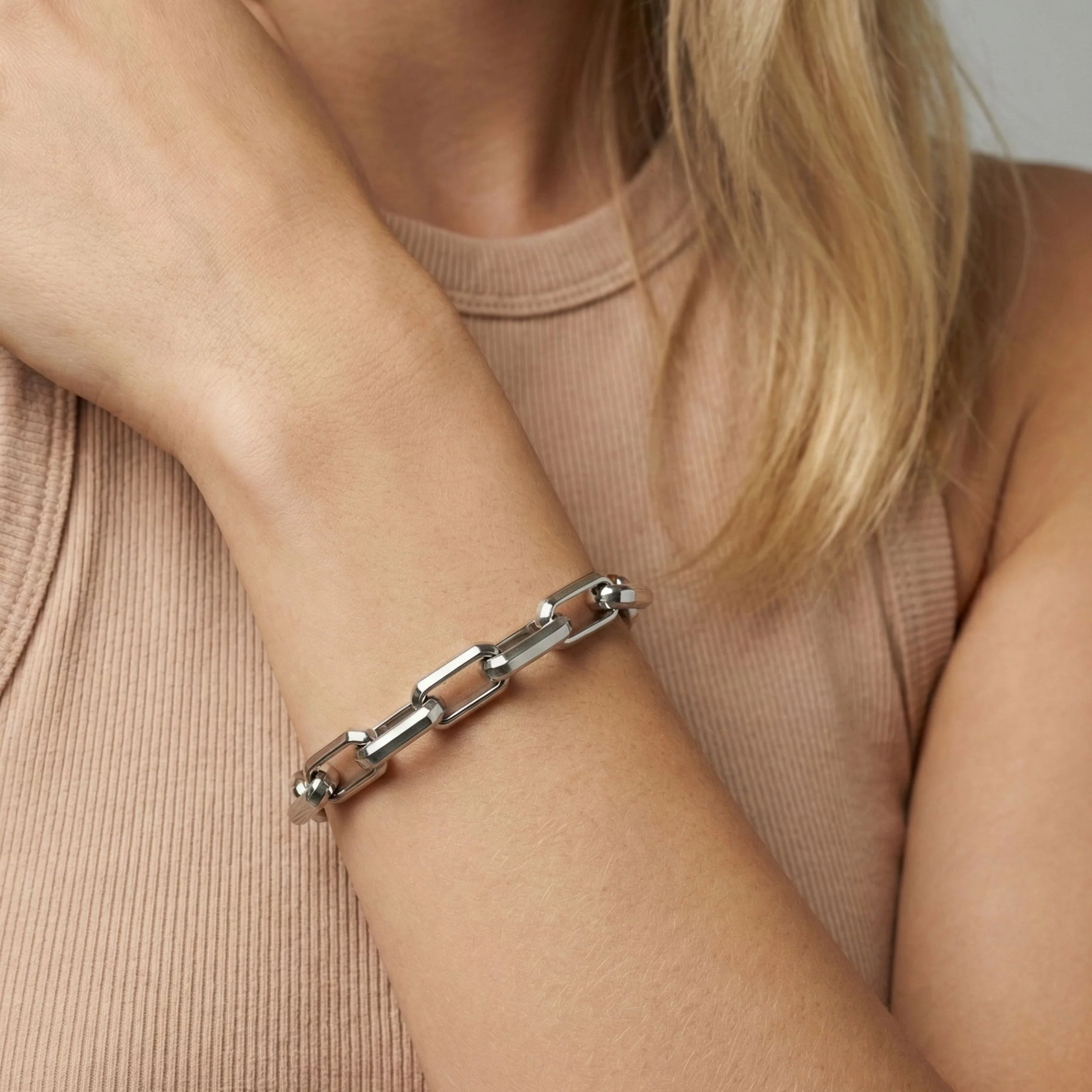 Square Link Bracelet in Silver - Image 3